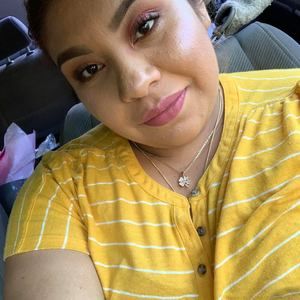 Meet your Posher, Jeniffer